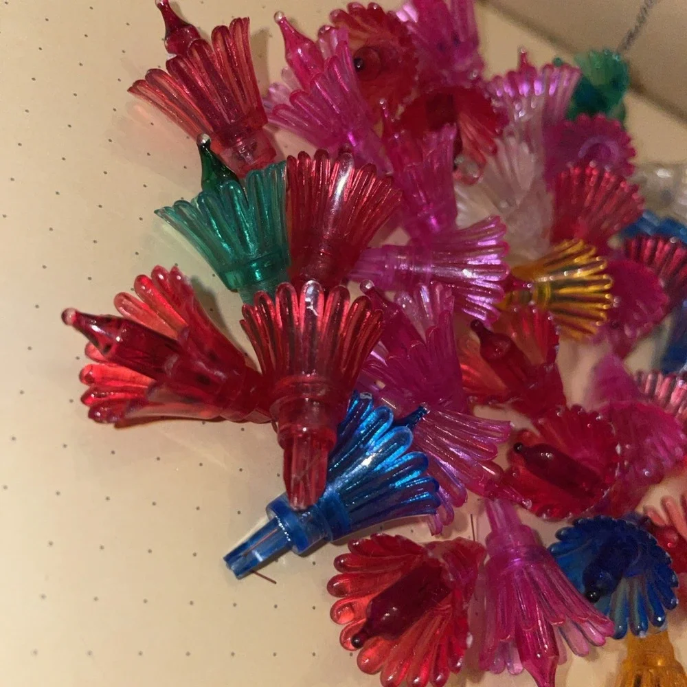 41 Colored Acrylic Ribbed Flower Christmas Light Covers w Colored Light Bulbs